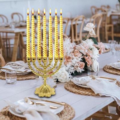 Eleganter Chanukka-Menora-Kerzenhalter mit 7 Zweigen für festliche Dekoration