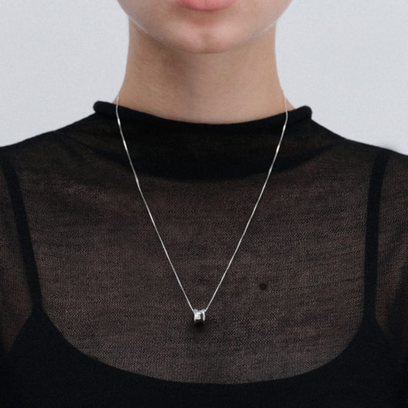 Another Layer Luna Loop Necklace (silver925)