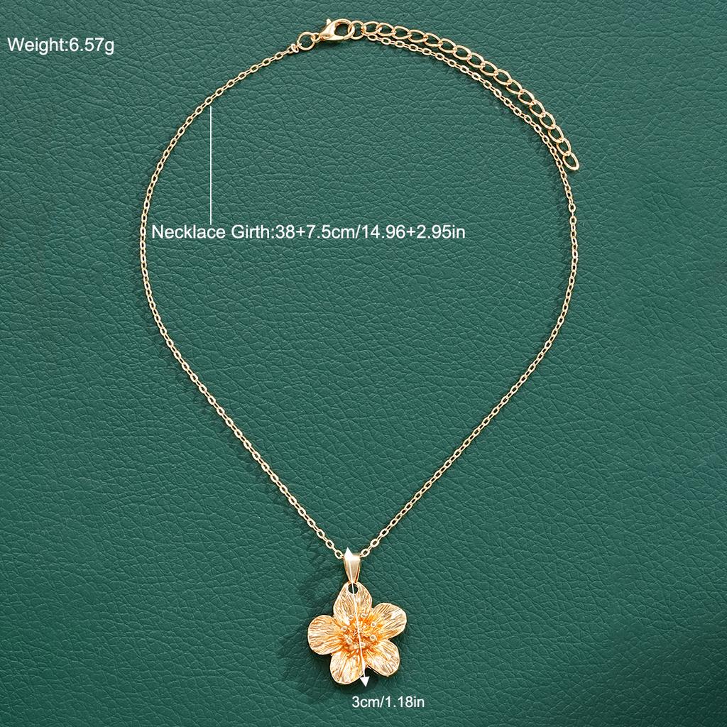 Retro Gold Color Flower Pendant Necklaces for Women Fashion Aesthetic Charms Necklaces Set Wedding Party Jewelry Accessories New