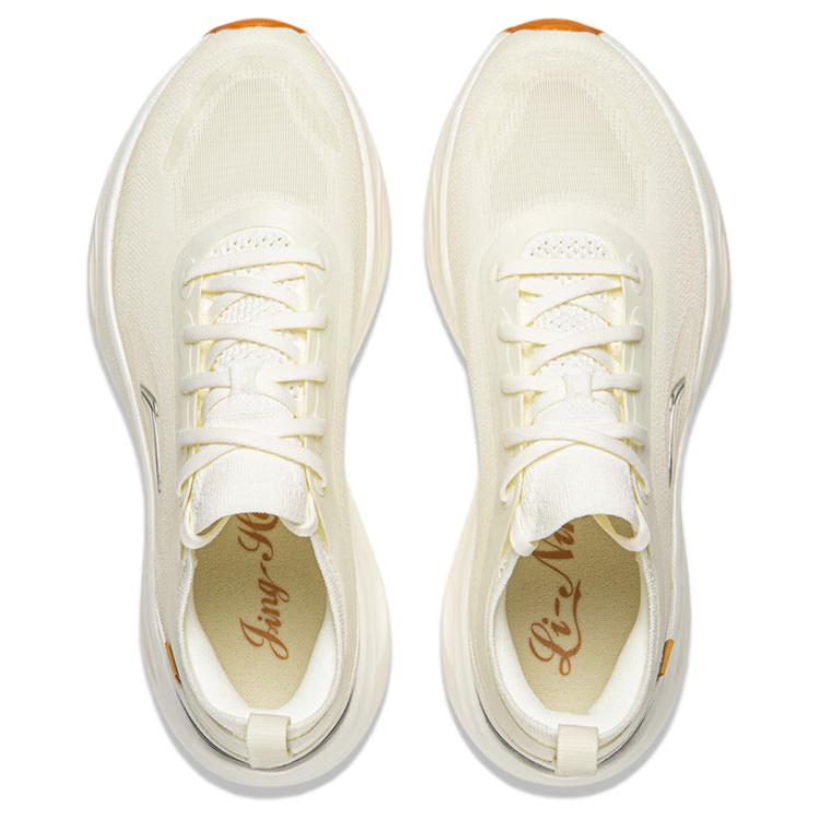 Li Ning Stunning 2 Cushioning Slip Resistant Support Lightweight Abrasion Resistant Low Top Running Shoes Women's Ivory ARHW010-1