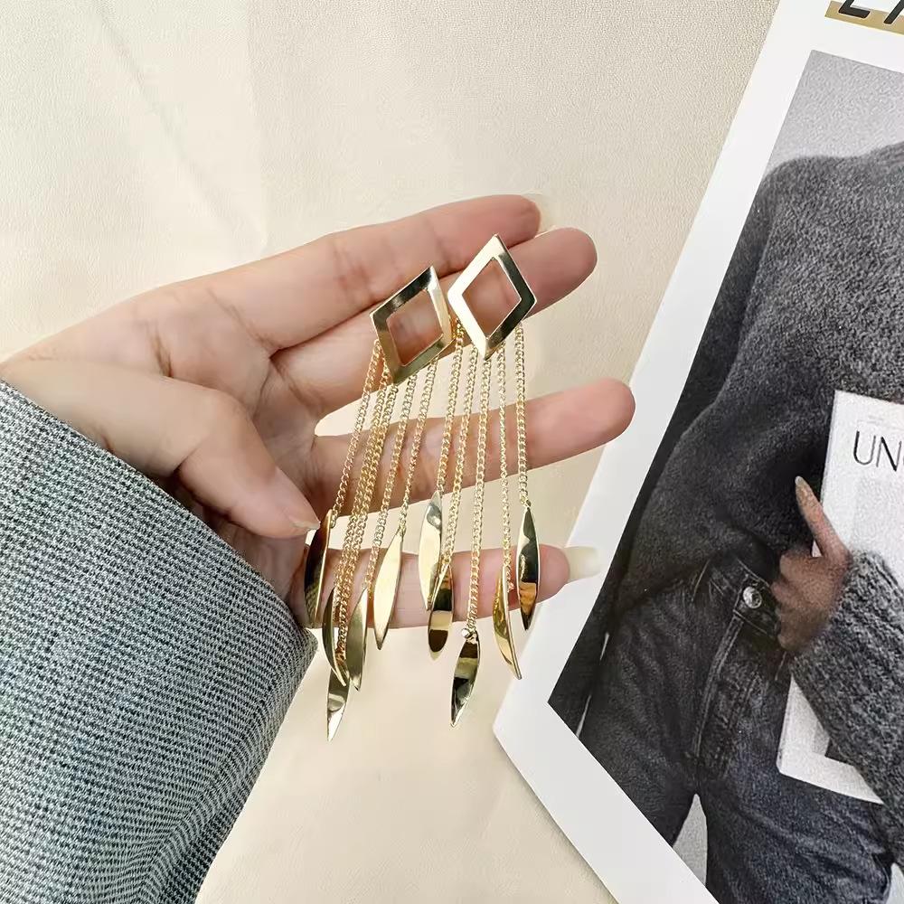 Geometric Shape Fringed Earrings Exaggerated Design Diamond Earrings Trendy Long Metal Wind Earrings Earrings