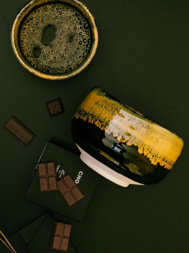 Awasaka Matcha Tenmoku Złoty Unofu Nagashi x Mikrofalówka i Zmywarka Wykonane w Misce, Styl, Średnica Ok.. Wysokość ok. 11,5 cm. 8 cm, pojemność