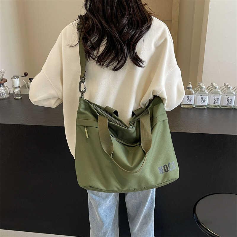 Stylish Unisex Large Capacity Canvas Tote Bag Soft Polyester Zipper Closure