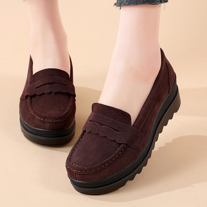 Spring Autumn High Quality Women Shoes Light Comfort Flas Platform Shoes Metal Buckle Casual Mother Shoes Wedge Women Loafers