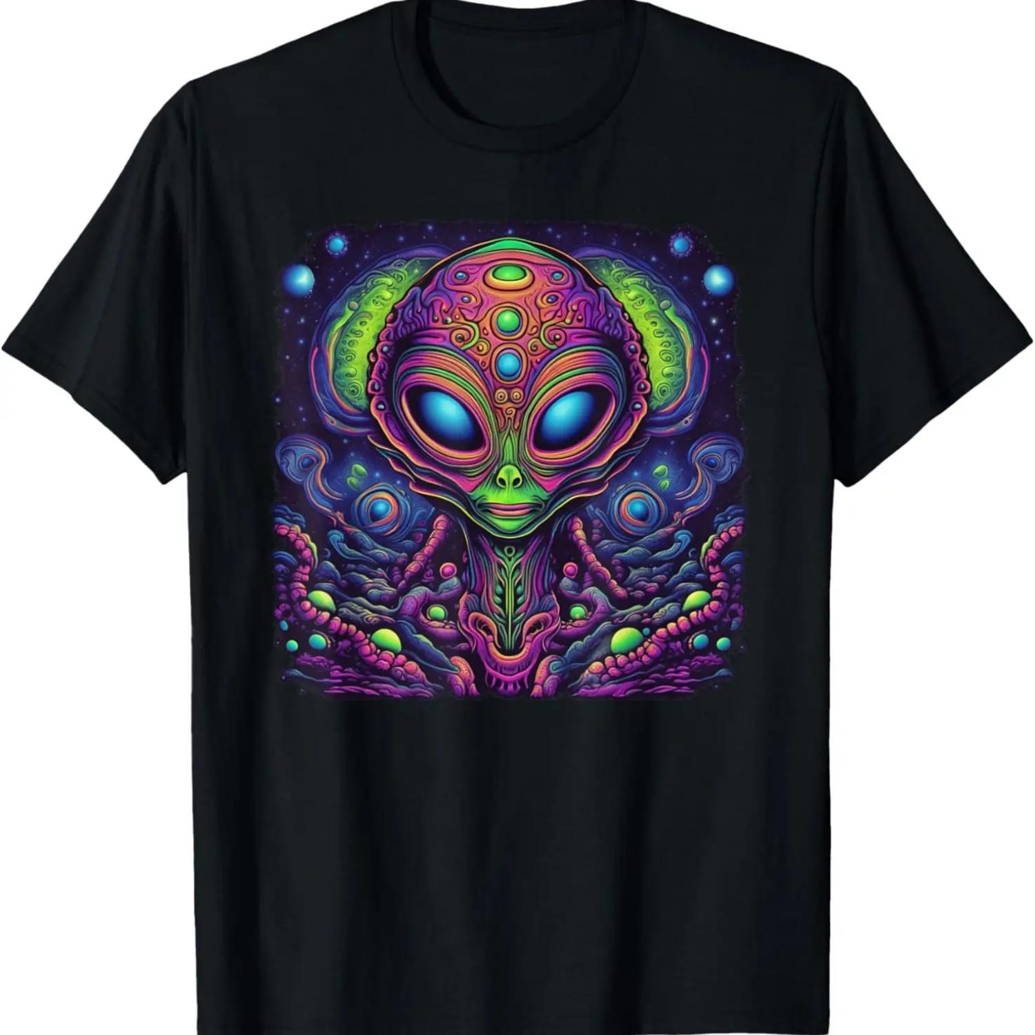 Psychedelic, Trippy, Black Light Poster Alien Illustration T-Shirt S