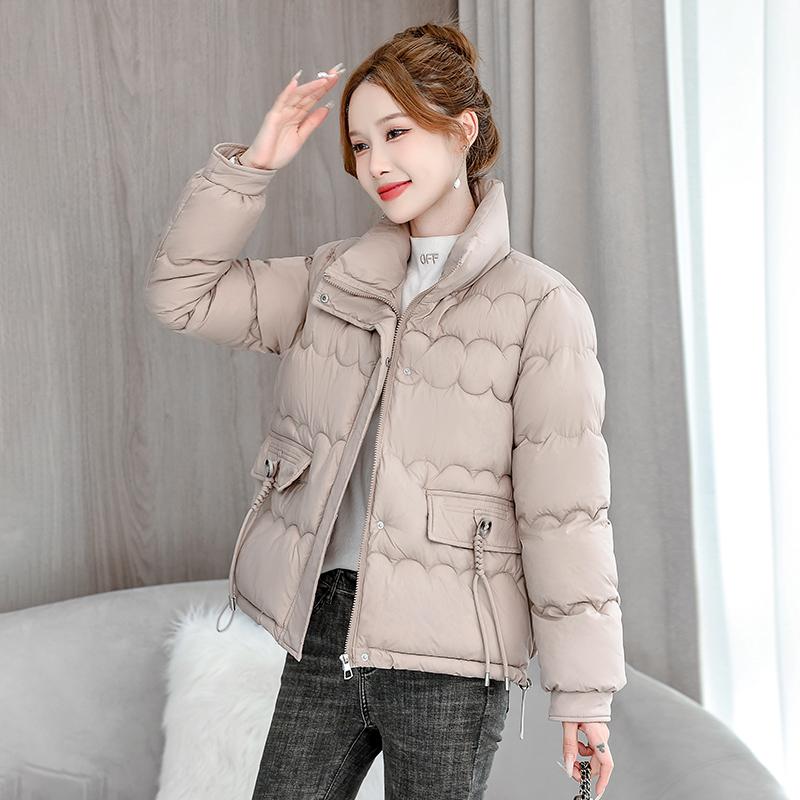 Осень-зима теплая короткая куртка женская однотонная тонкая куртка с воротником-стойкой — фото 11