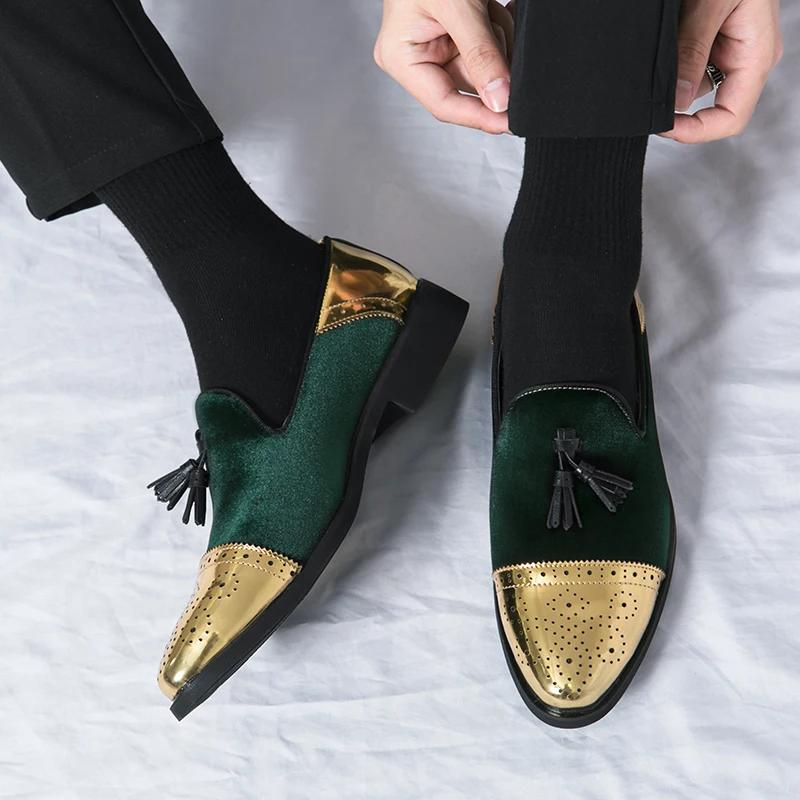Fashion Gold British Style Pointed Tip Loafers Men's Tassel Comfortable Casual Shoes Shiny Leather Nightclub Party Wedding Shoes