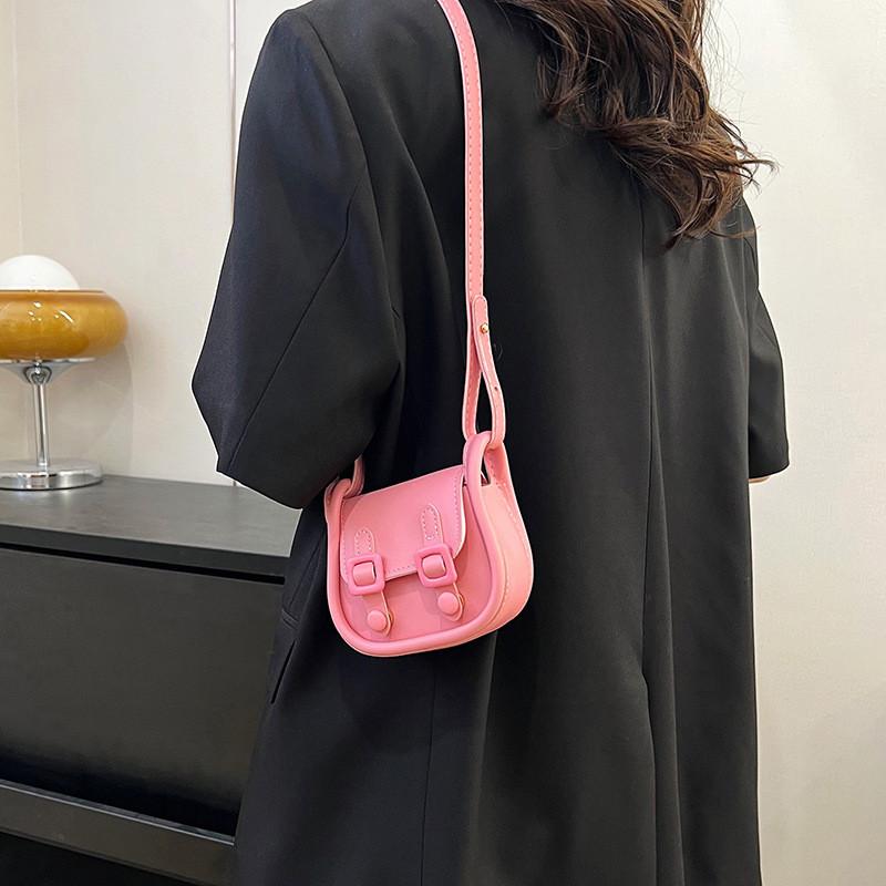 Vintage Minimalist Shoulder Bag Women Street Fashion Crossbody Bag 2023 Autumn New Trendy Chic Bag Women