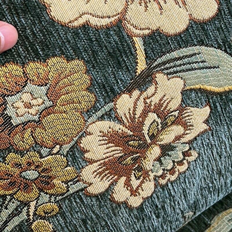 European Sofa Cushion Four Seasons Universal Non-slip Chenille Embroidery Sofa Cover Jacquard Fabric Furniture Protective Cover