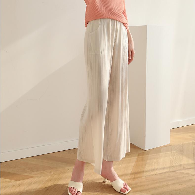 Woman Loose Pleated Pants Solid Slim High Elastic Loose Wide Straight Simple Casual Style Summer Cropped Trousers