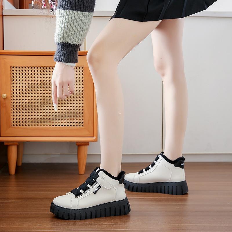 Little white shoes autumn new female students casual high-top versatile board shoes street shot