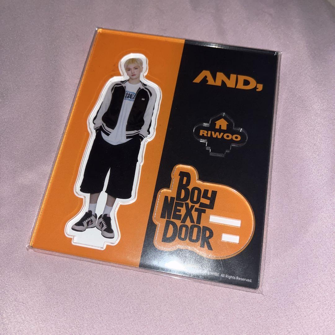

[Б/У] BOYNEXTDOOR AND, PARCO Акриловая подставка Liu Акриловая подставка