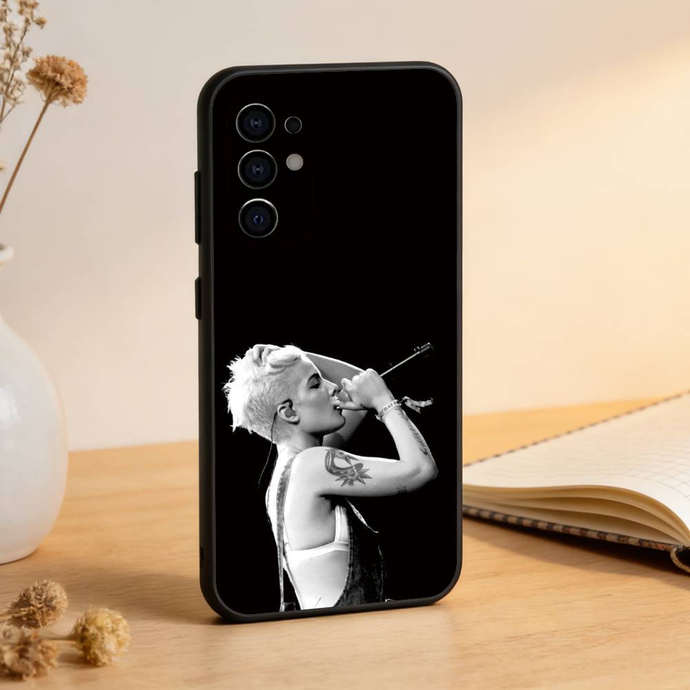 Singer Halsey Phone Case For Samsung S25,S24,S21,S22,S23,S30,Ultra,S20,Plus,Fe,Soft Silicone Black Cover