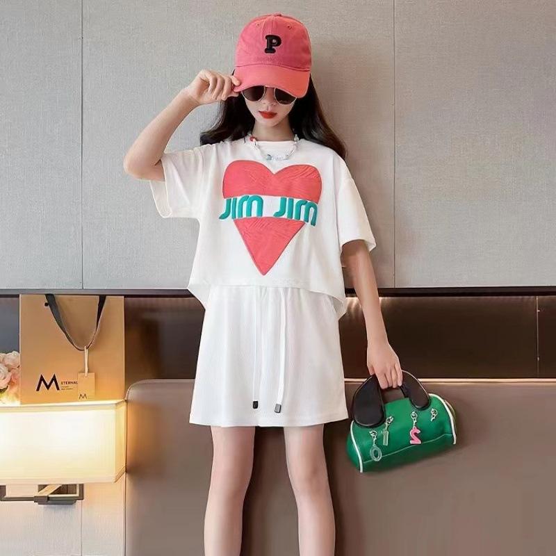 

Летний комплект одежды для девочек-подростков, футболка с короткими рукавами и шорты с надписью Letter Sweet, детский комплект из 2 предметов: верх и низ для девочек, спортивный костюм, шорты 90 белый