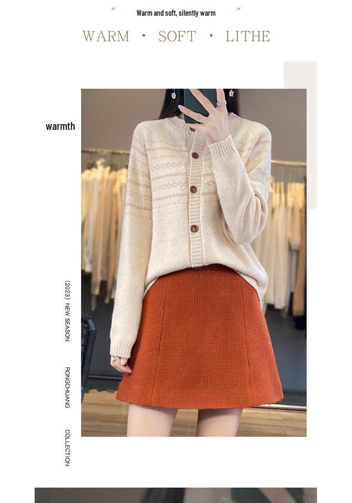 Women's 100% Wool Jacquard Round Neck Cardigan – Soft, Warm, and Stylish Autumn/Winter Sweater Coat