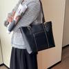 Top layer oil wax cowhide large-capacity design tote bag genuine leather fashion shoulder bag