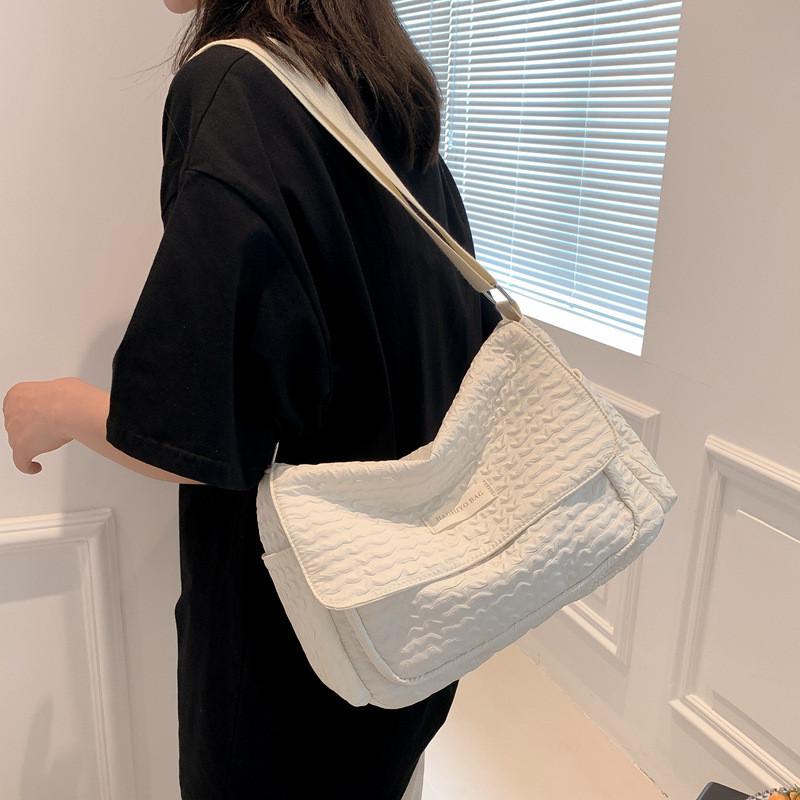 Nylon Cloud Bag For Women With Wrinkled Design And Zipper Closure Perfect For Casual Daily Use