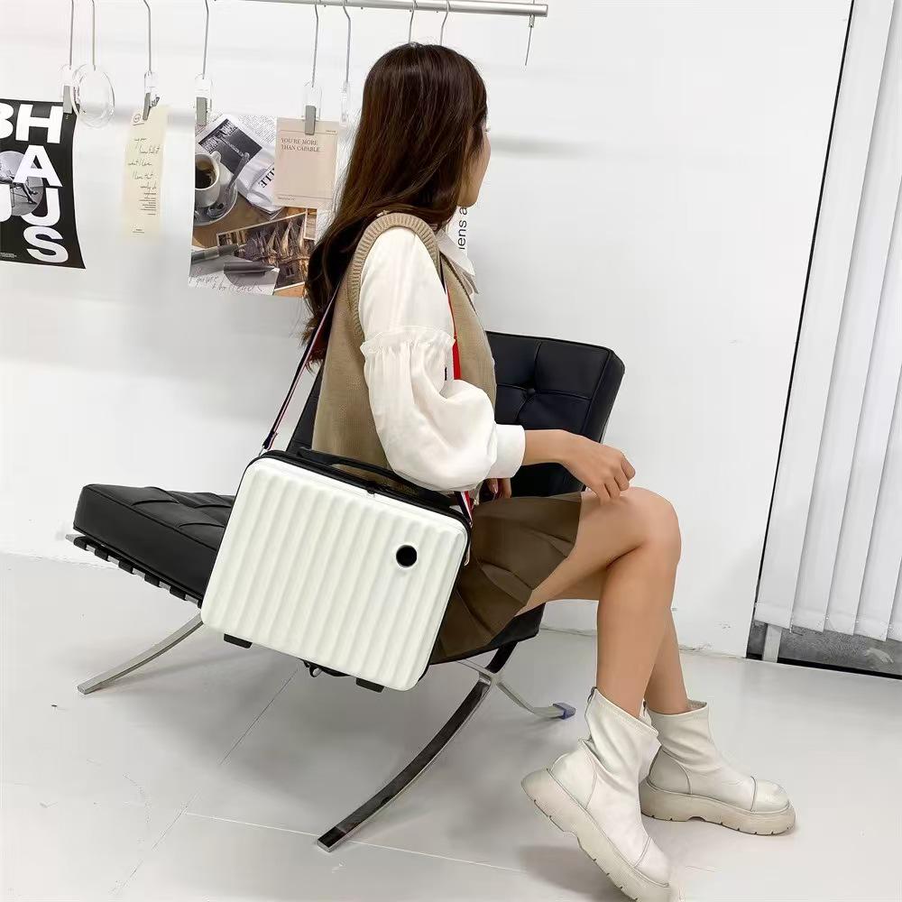 Wielokolorowy zestaw bagażu dla rodziców i dzieci: Bagaż podręczny 12" i 20" z opcją noszenia na ramieniu i uniwersalnymi kółkami