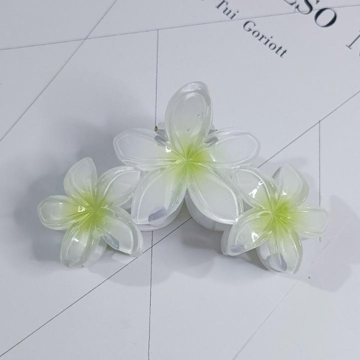 Retro Floral Petal Claw Hair Clip for Women - Large Volume Flower Hair Accessory