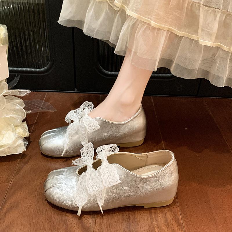 

Балетки на плоской подошве из балетного кружева, желтые шлепанцы, женские летние маленькие кожаные туфли для ношения с юбками, Мэри Джейн 40 серебряный