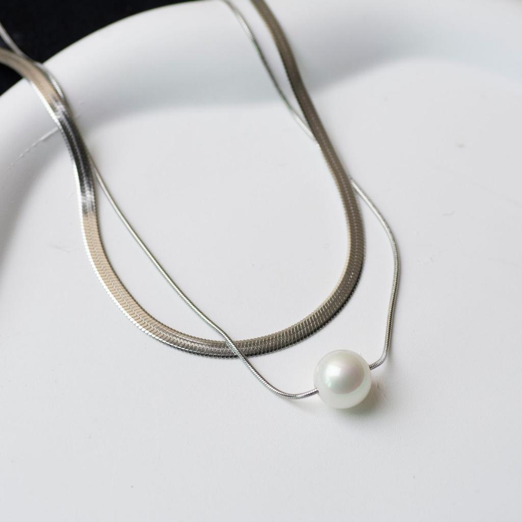 Simple Titanium Steel Necklace Women'S Light Luxury High-End Love Pendant Neck Chain Autumn And Winter Sweater Chain Minimalist Style