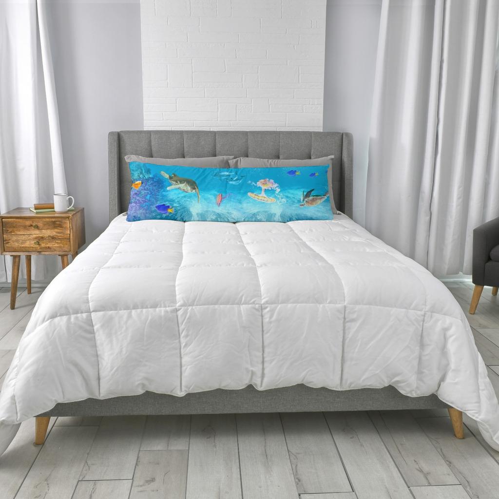 Jellyfish and Turtle Pattern Body Pillowcase Long Pillowcase Outer Space Pillowcase Durable and Easy To Clean - Zippered 20 "x60