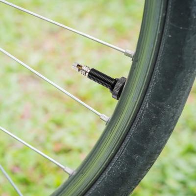 Kola, disky a příslušenství – Pneumatiky a příslušenství