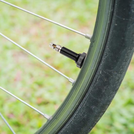 Yousheng 2 szt. 40 mm CNC Stopowy Trzonek Zaworu Opony do Rowerów Górskich i Szosowych Bezdętkowych, Pyłoszczelny Kapsel, Przenośna Dysza Powietrzna, Kompatybilne Części Rowerowe