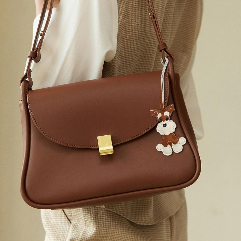 Multipurpose Schnauzer Dog Keychain Fashion Accessory for Pet Lovers and Stylish Individuals In Sturdy PU Leather