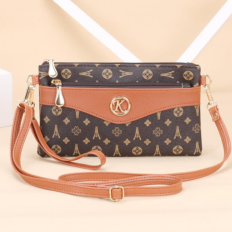 Middle-aged bag women's new fashionable atmospheric shoulder bag versatile messenger bag women's mother-in-law small backpack