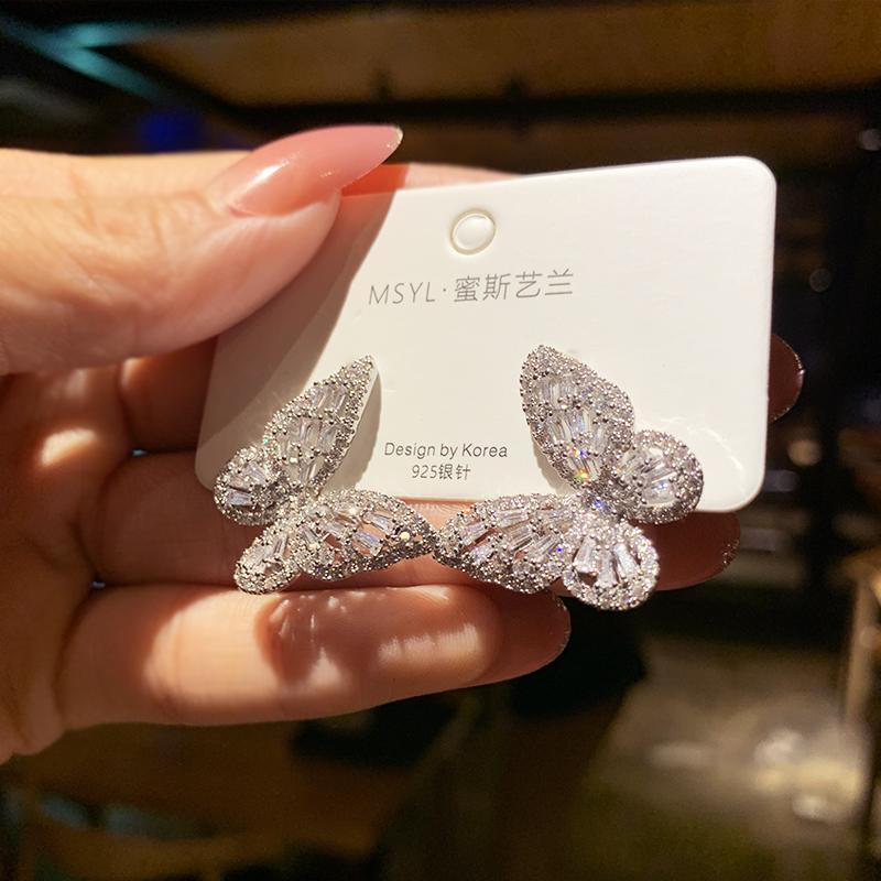 New Butterfly Zircon Earrings Women s Korean Luxury Jewelry Literary Style Earrings Net Red Temperament Simple New Earrings
