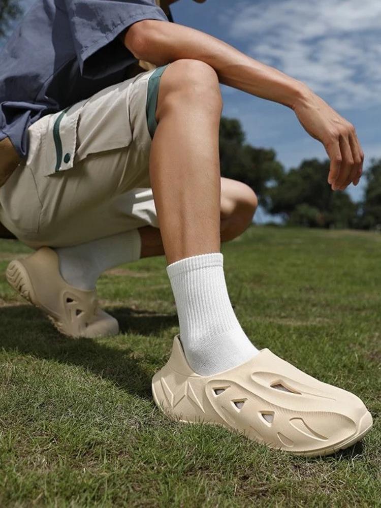 Sports Men's Sandal Hole Shoes Barefoot New Design 2025 Japanese Adult On Offer Eva Summer Daily Use Pvc Casual Styles Male Shoe