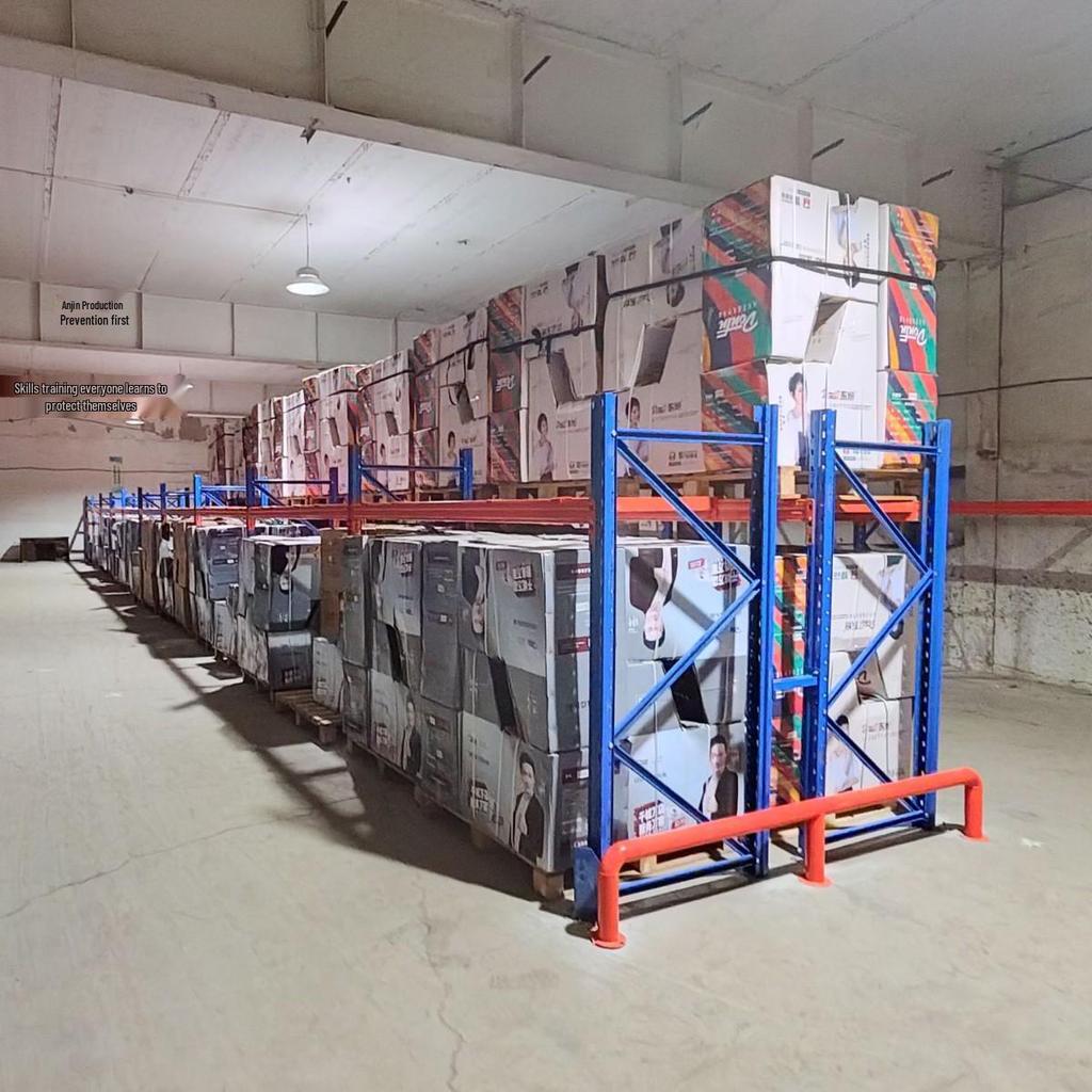 Heavy-Duty Three-Dimensional Cantilever Pallet Rack for Warehouse Storage