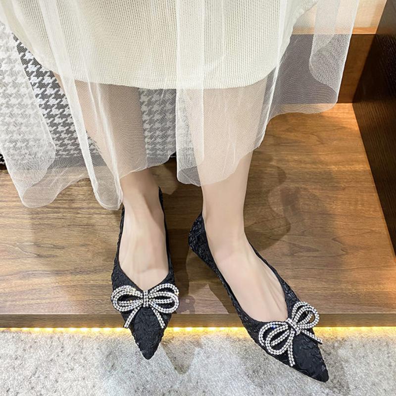 Summer  Pointed Toe Rhinestone With Bow Shoes for Women2025 Trend Social Popular Elegant and Fashionable 39 Slip-on Woman Flats
