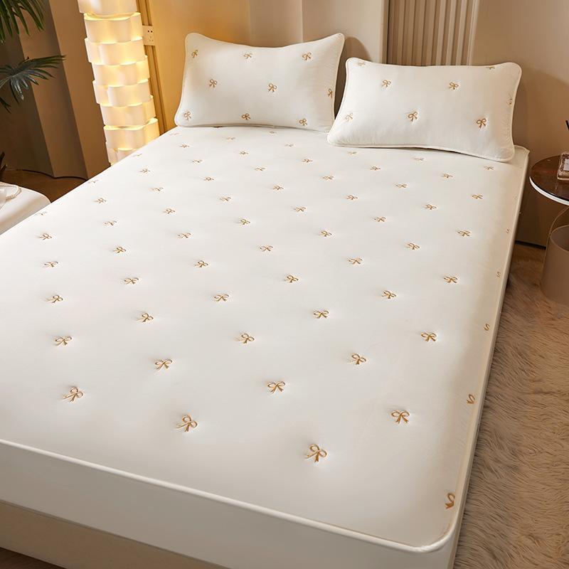 Washed Cotton Soybean Embroidered Bed Sheet, Skin-friendly Maternal and Infant-grade Bed Cover, Warm Bed Protector, Simmons Protective Cover