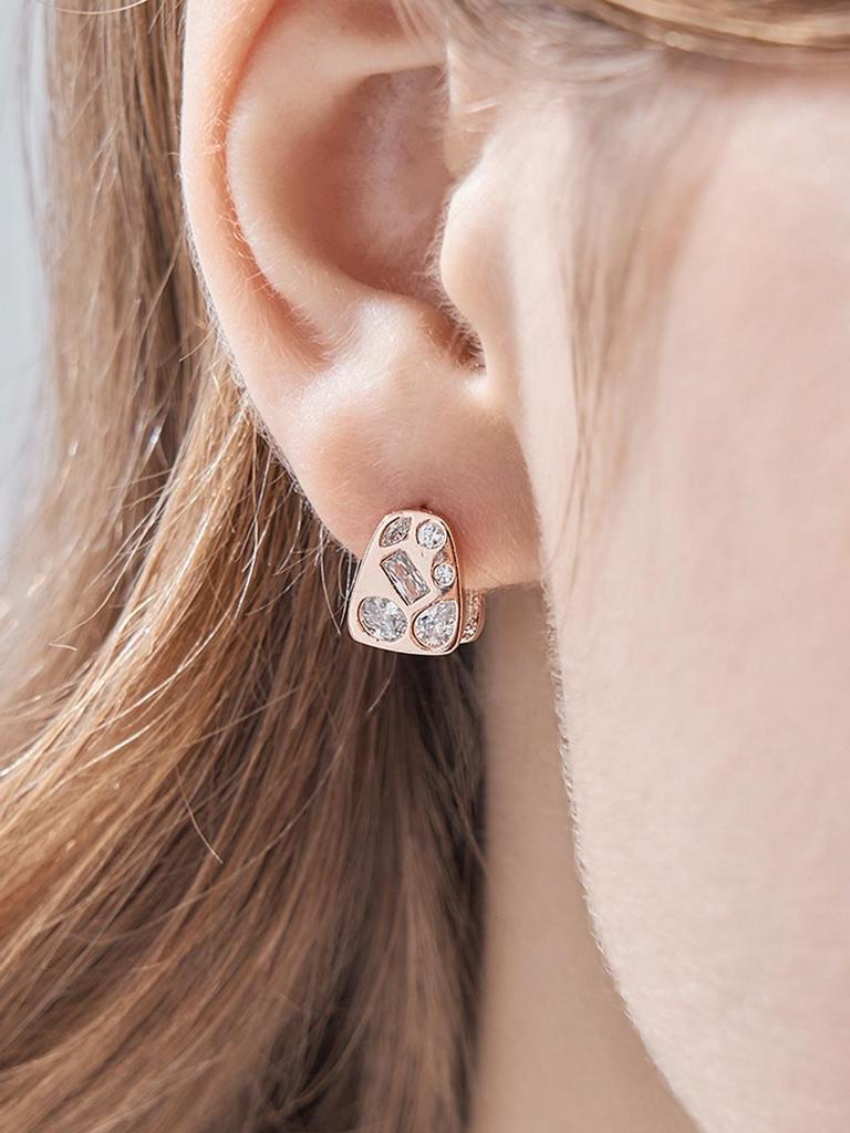 [ELLE Jewelry] 14K GF White Glass One-Touch Earrings ELGPEE538