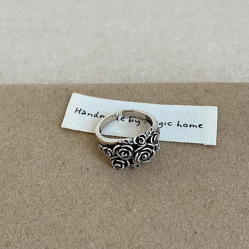 

Кольцо с трехмерным рельефом и розой, женское, ретро, старое, нишевое, уникальное, изысканное, универсальное, для поездок на работу