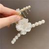 Floral Pearl Hair Clips Claws Korean Clamp Elegant Updo Shark Hair Clips Headwear Girls Women Fashion Hair Accessories Wholesale