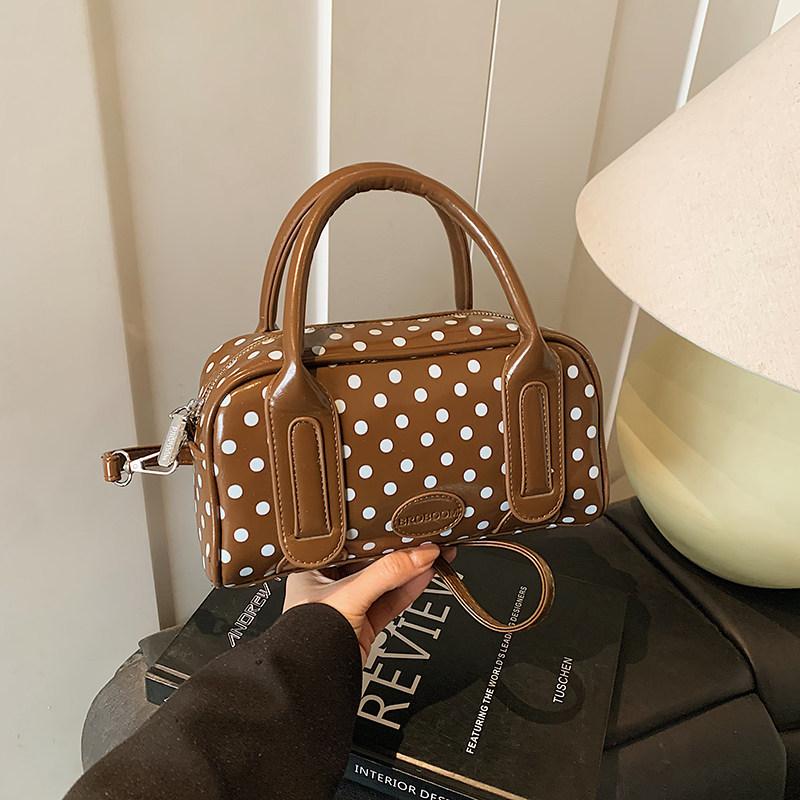 Women's Polka Dot Handbags 2026 New Commuting Patchwork Crossbody Bags Korean Style Cute Zipper Female Shoulder Bags