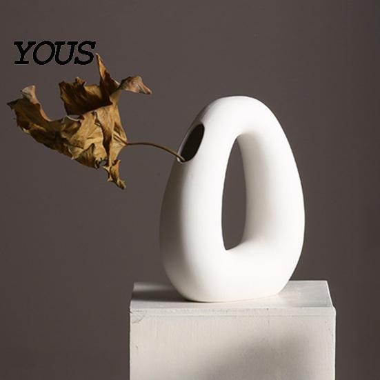 Sophisticated Home Vase Dried Flower Ceramic Vase, Matte Geometric with Hollow Curved Minimalist Decorative Table Design, Modern Tabletop Decor