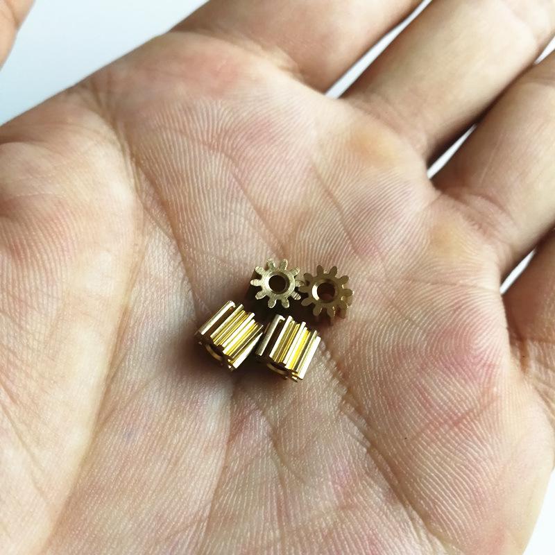 10-Tooth Copper Gear Motor Shaft, 0.5 Module, 2mm Inner Hole for DIY Metal Gear Motor Toy