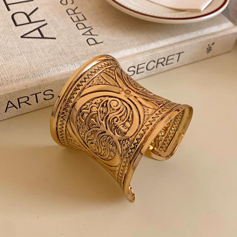 Minimalist Double-Layer Hollow Armlet: European & American Style, Exaggerated & Fashionable High-End Bracelet