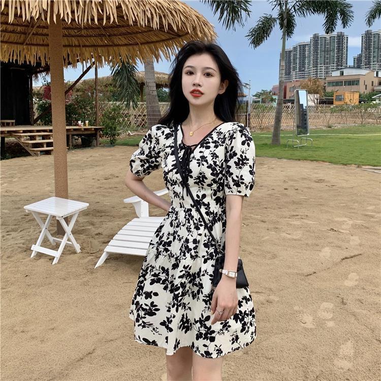 Womens Elegant Dress for Women In Summer Latest Vintage Style French V-neck Floral Waist-hugging Short-sleeved Skirt