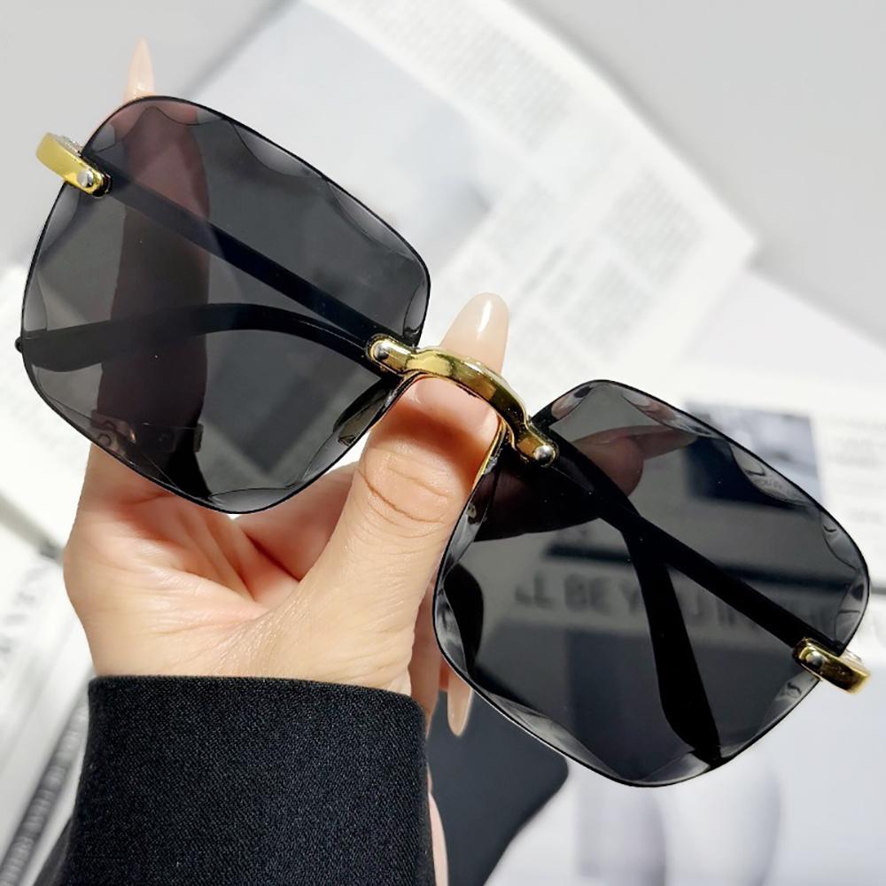 New Rimless Oval Sunglasses Women Men Fashion Sun Glasses Gradient Decor Shades Casual Ultra Light Driving Shades Eyewear