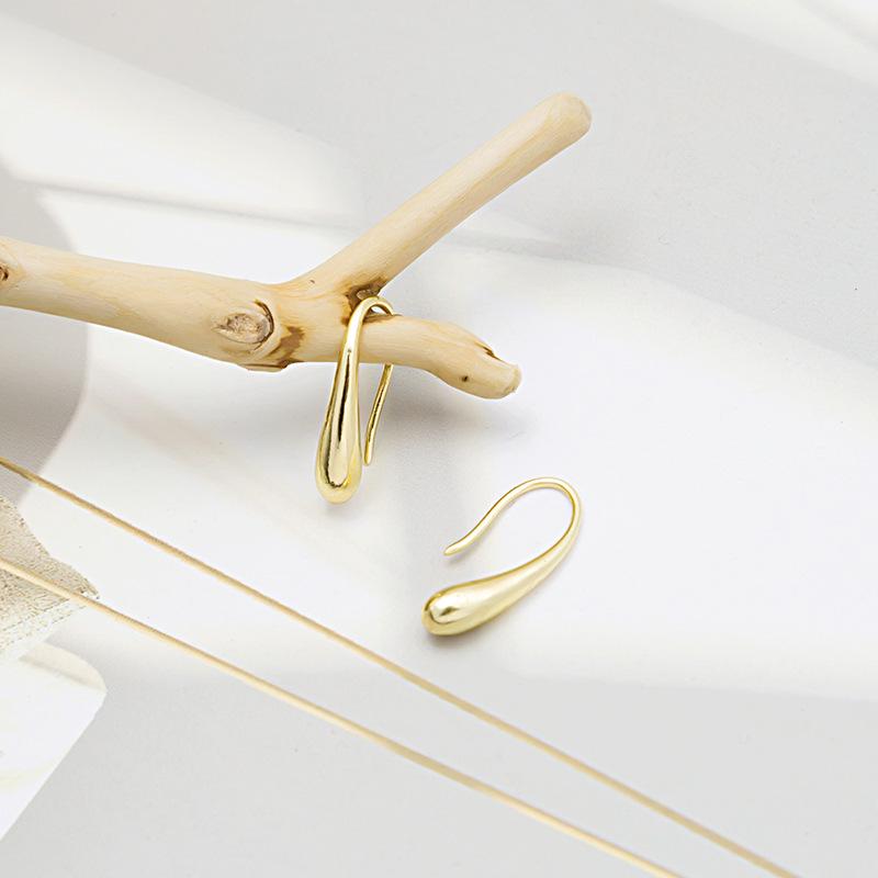 Cold Feng Shui Drop Gold Design Stud Earrings, Exquisite And Small Hong Kong Style Earrings