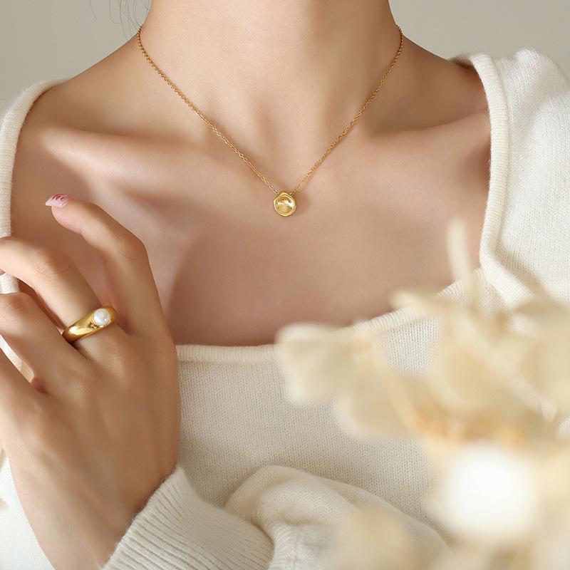 18K Gold-Plated Titanium Steel Necklace with Shell Pearl - Hypoallergenic Japanese-Korean Fashion Design