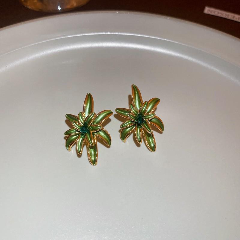 Silver Needle Bohemian Pearl Flower Tassel Earrings - Stylish Personality Design for Women