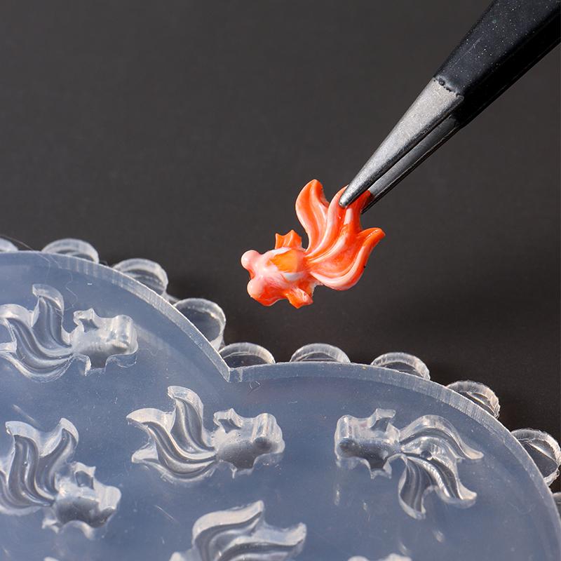 1 Pcs Soft Silicone Nail Rose Flower Heart Mold 3D Butterfly Goldfish Shell Carved Cartoon Template Nails Accessories For Salon