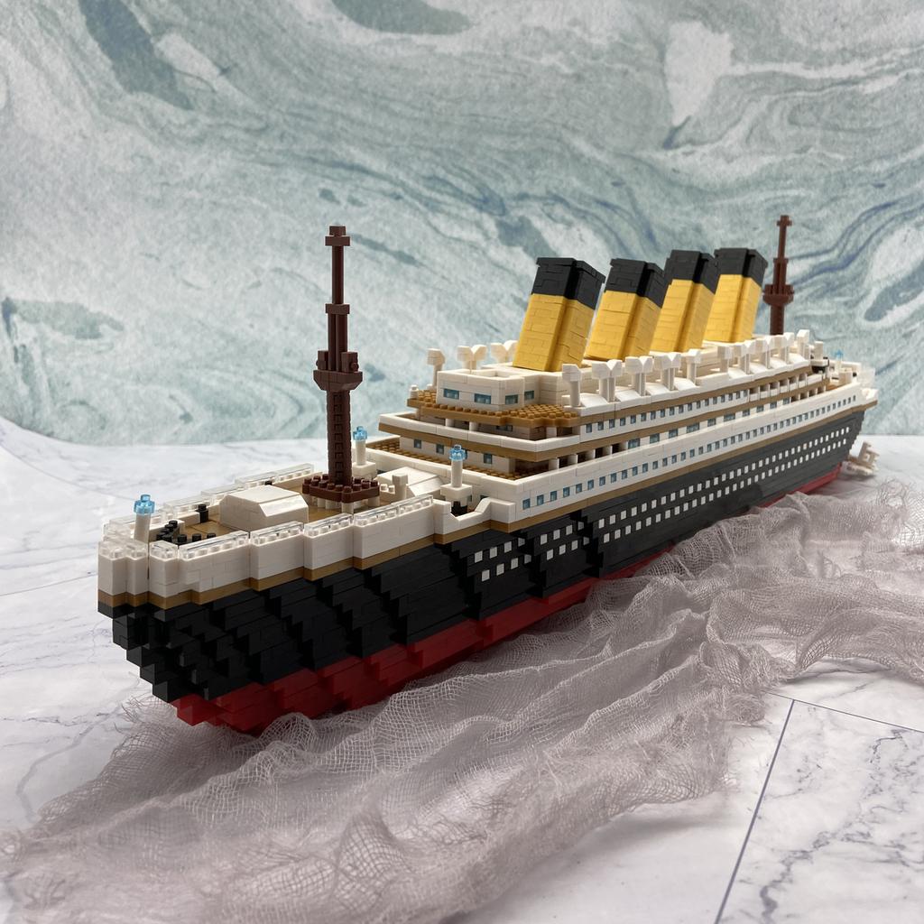 KNEW BUILT 3D Titanic Cruise Ship Model Micro Mini Building Block Toy-Home DecorHigh Difficulty AssemblyAdult ToysKill Time