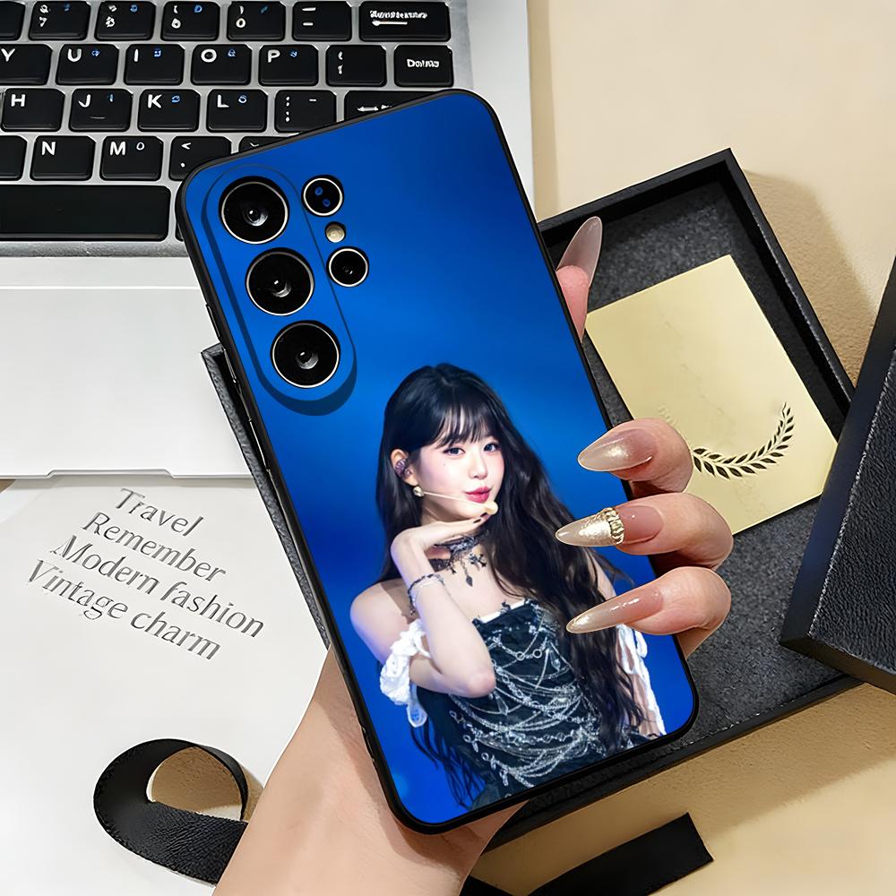 Singer J-Jang W-Won-young Phone Case For Samsung S26 S25 S24 FE S23 S22 S21 Plus S20 Ultra Note20Ultra Black Soft Shell
